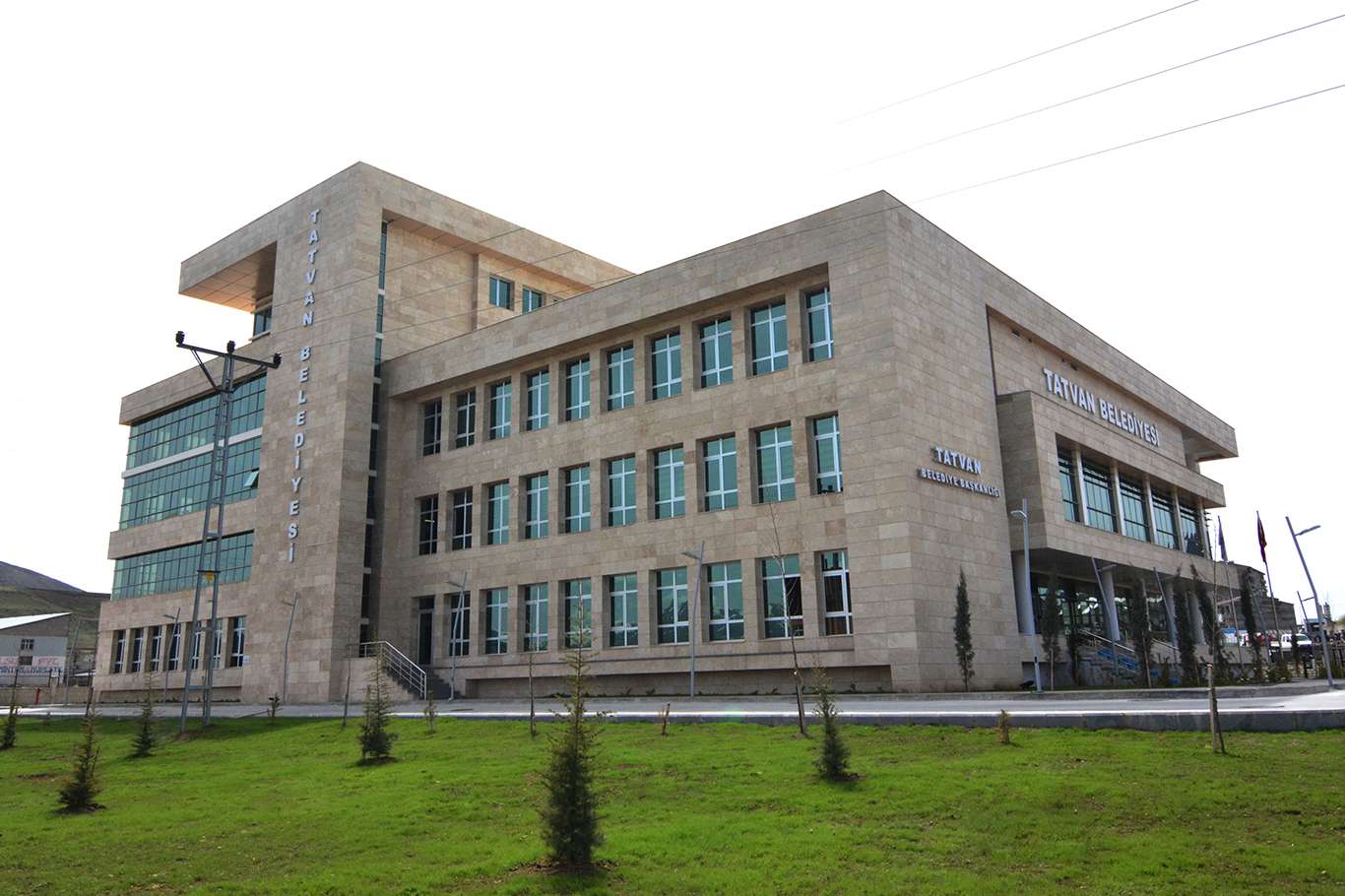 VEPSAŞ Tatvan Belediyesinin elektriklerini kesti VEPSAŞ Tatvan Belediyesinin elektriklerini kesti